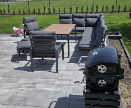 Duży narożnik ogrodowy metalowy 294x184cm Doros Corner XXL z 2 fotelami, 2 pufami i stołem 160cm - Polywood Dark Grey