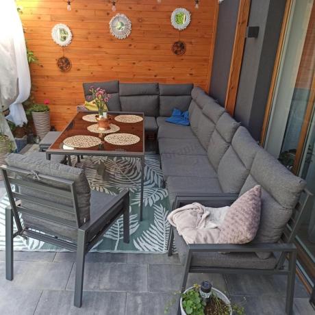 Duży narożnik ogrodowy metalowy 294x184cm Doros Corner XXL z 2 fotelami, 2 pufami i stołem 160cm wysokie oparcia - Da