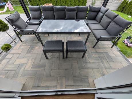 Duży narożnik ogrodowy metalowy 294x184cm Doros Corner XXL z 2 fotelami, 2 pufami i stołem 160cm wysokie oparcia - Da