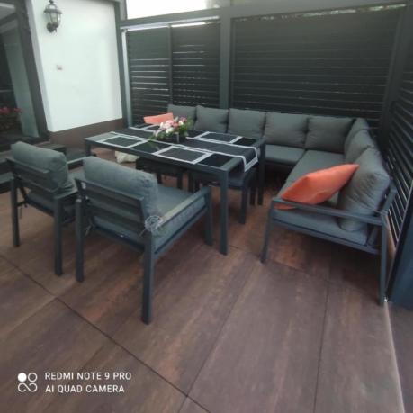 Duży narożnik ogrodowy metalowy Sodor Corner XXL z fotelami, pufami i stołem 160cm - Dark Grey