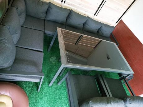 Duży narożnik ogrodowy metalowy Sodor Corner XXL z fotelami, pufami i stołem 160cm - Dark Grey
