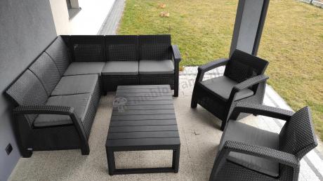 Duży narożnik ogrodowy z podnoszonym stołem