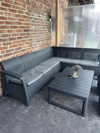Duży narożnik Relly VI grafit z podnoszonym stołem i fotelem + pufy