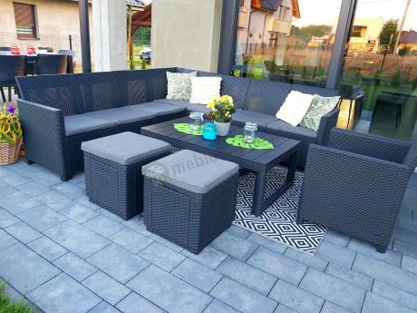 Duży narożnik tarasowy Nedler VII, stół podnoszony, fotel i dwie pufy