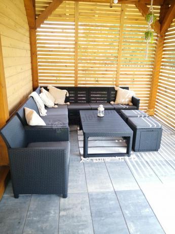 Duży narożnik tarasowy Nedler VII, stół podnoszony, fotel i dwie pufy