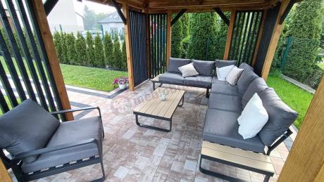 Duży narożnik tarasowy z dodatkowymi blatami i fotelem Panaon GW