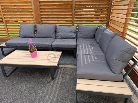 Duży narożnik tarasowy z dodatkowymi blatami i fotelem Panaon GW