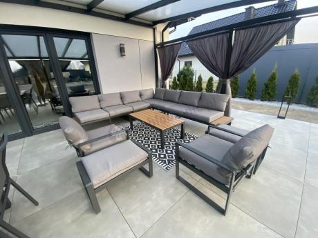 Duży nowoczesny narożnik na taras z fotelami i pufami Panaon Corner XXL - Grey Teak