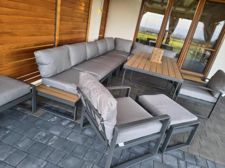 Duży nowoczesny narożnik na taras z fotelami i pufami Panaon Corner XXL - Grey Teak