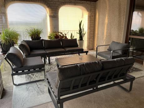 Duży nowoczesny narożnik na taras z fotelem Panaon DG