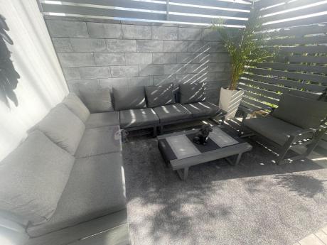 Duży nowoczesny narożnik na taras z fotelem Panaon DG