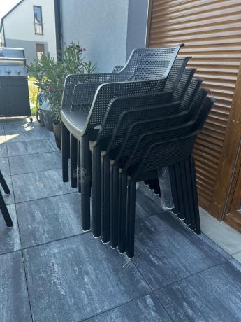 Duży zestaw mebli do ogrodu Kantara Modern z 12 fotelami i rozkładanym stołem 160-240 cm
