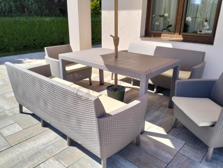 Duży zestaw ogrodowy na 8 osób Meblobranie SFM cappuccino