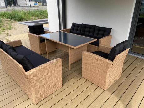 Duży zestaw ogrodowy z czarnymi poduszkami