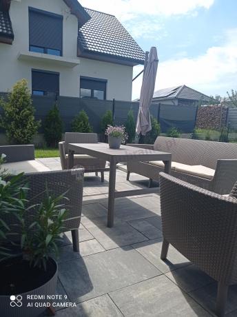 Duży zestaw ogrodowy z podnoszonym stołem Meblobranie SFLM cappuccino