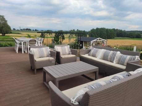 Duży zestaw ogrodowy z podnoszonym stołem Meblobranie SFLM cappuccino