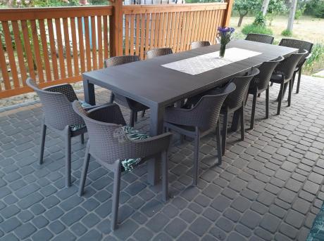 Duży zestaw tarasowy 12 foteli i stół Meblobranie EJD12 cappuccino