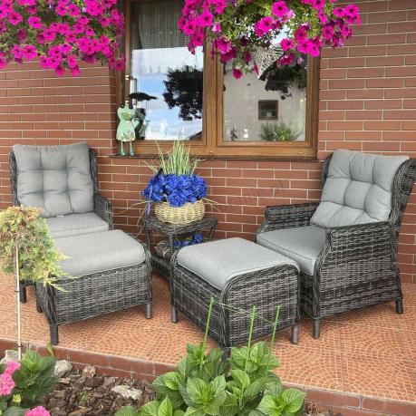 Dwa regulowane fotele z podnóżkami i stolikiem technorattan Laritto Duo - Antracite