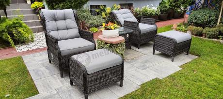 Dwa regulowane fotele z podnóżkami i stolikiem technorattan Laritto Duo - Antracite