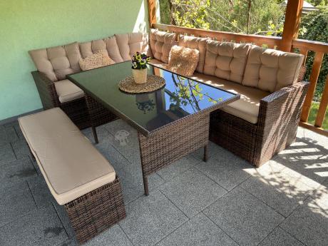 Elegancki komplet brązowy na taras