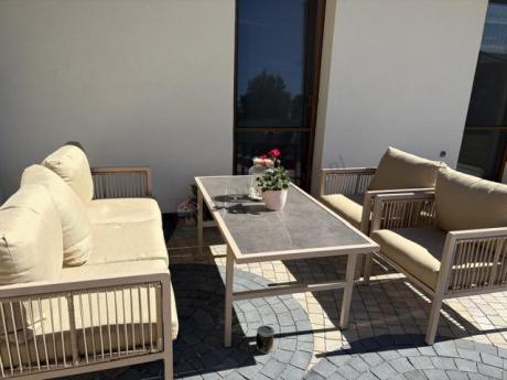 Elegancki zestaw mebli ogrodowych z sofą 3 osobową i 2 fotelami - Safira Beige