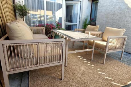 Elegancki zestaw mebli ogrodowych z sofą 3 osobową i 2 fotelami - Safira Beige