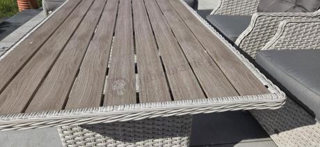 Elegancki zestaw mebli technorattanowych Fiorento dla 8 osób ze stolikiem z eleganckim blatem polywood - Grey