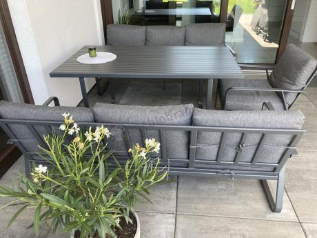 Grafitowe meble metalowe na taras dla 8 osób z 2 sofami Ater Grande - Dark Grey