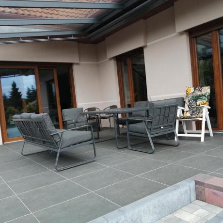 Grafitowe meble metalowe na taras dla 8 osób z 2 sofami Ater Grande - Dark Grey