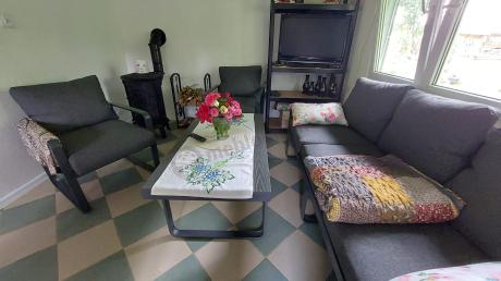 Grafitowe meble metalowe na taras z sofą i fotelami - Panaon Dining DG