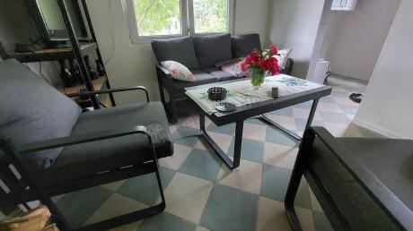 Grafitowe meble metalowe na taras z sofą i fotelami - Panaon Dining DG