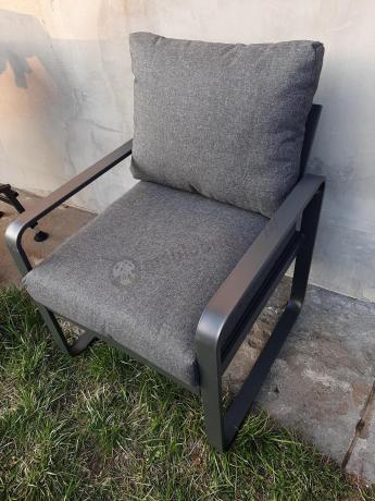 Grafitowe meble metalowe na taras z sofą i fotelami - Panaon Dining DG