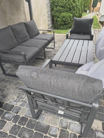 Grafitowe meble metalowe na taras z sofą i fotelami - Panaon Dining DG