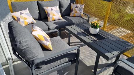 Grafitowe meble metalowe na taras z sofą i fotelami - Panaon Dining DG