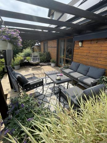 Grafitowe meble metalowe na taras z sofą i fotelami - Panaon Dining DG