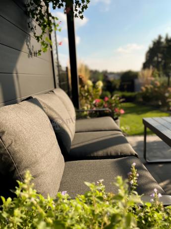 Grafitowe meble metalowe na taras z sofą i fotelami - Panaon Dining DG