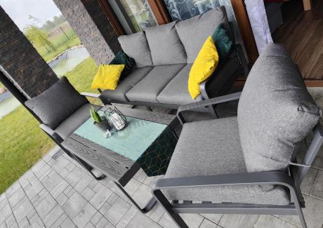 Grafitowe meble metalowe na taras z sofą i fotelami - Panaon Dining DG