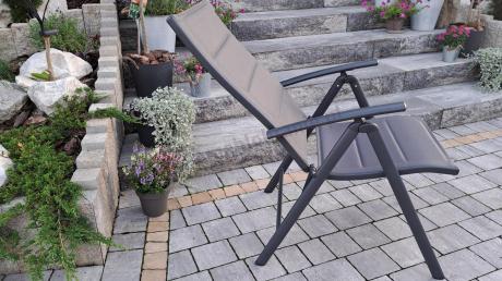 Grafitowe meble ogrodowe Kantara ze stołem rozkładanym 160-240 cm i 10 krzesłami