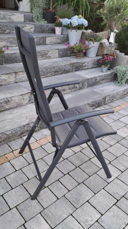 Grafitowe meble ogrodowe Kantara ze stołem rozkładanym 160-240 cm i 10 krzesłami