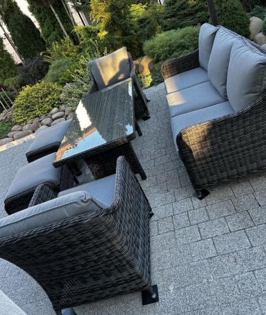 Grafitowe meble technorattanowe z sofą 180cm i wysokim stołem Novici Dining