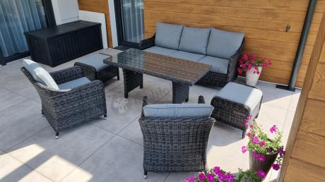 Grafitowe meble technorattanowe z sofą 180cm i wysokim stołem Novici Dining