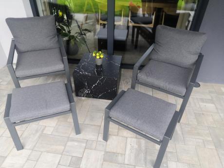 Grafitowe nowoczesne meble tarasowe dla 10 osób Sodor Corner XXL narożnik z 2 fotelami i 2 pufami - Dark Grey Polywoo