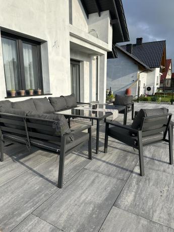 Grafitowe nowoczesne meble tarasowe Sodor Corner XXL narożnik z 2 fotelami i 2 pufami - Dark Grey