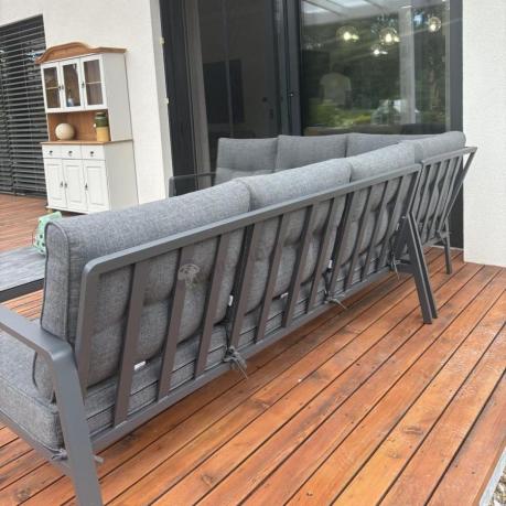 Grafitowy komplet mebli na taras - narożnik ze stolikiem - Elke Corner - Grey
