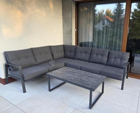 Grafitowy komplet mebli na taras - narożnik ze stolikiem - Elke Corner - Grey