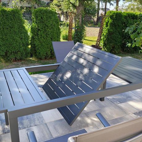 Grafitowy komplet mebli ogrodowych dla 10 osób - rozkładany aluminiowy stół 240cm Tabia i regulowane fotele