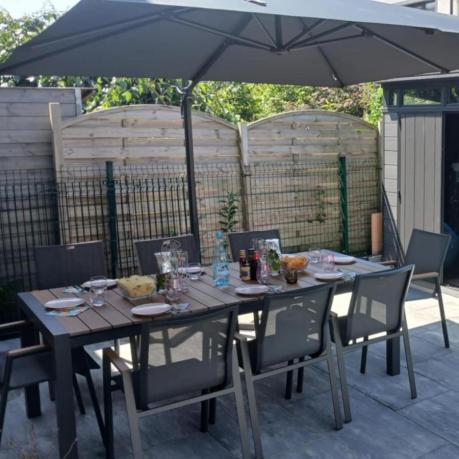 Grafitowy komplet mebli ogrodowych z rozkładanym stołem 210cm + 8 krzeseł Tanami Marla