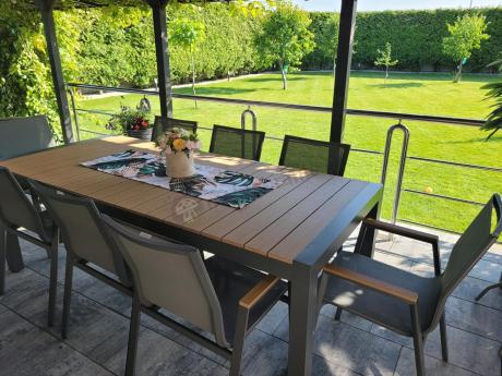 Grafitowy komplet mebli ogrodowych z rozkładanym stołem 210cm + 8 krzeseł Tanami Marla