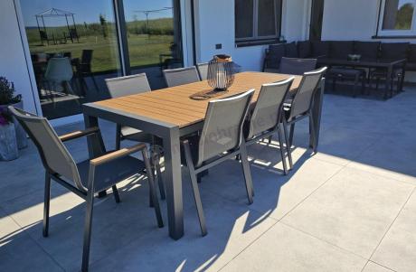 Grafitowy komplet mebli ogrodowych z rozkładanym stołem 210cm + 8 krzeseł Tanami Marla