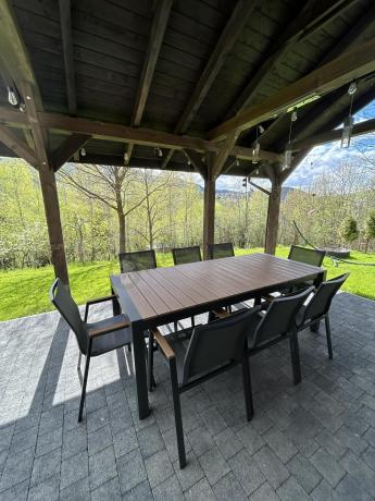 Grafitowy komplet mebli ogrodowych z rozkładanym stołem 210cm + 8 krzeseł Tanami Marla